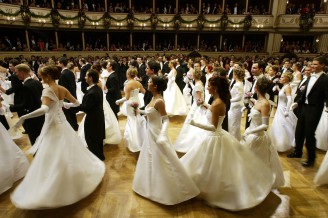 Prague Ball in Opera to be held in British monarchy style